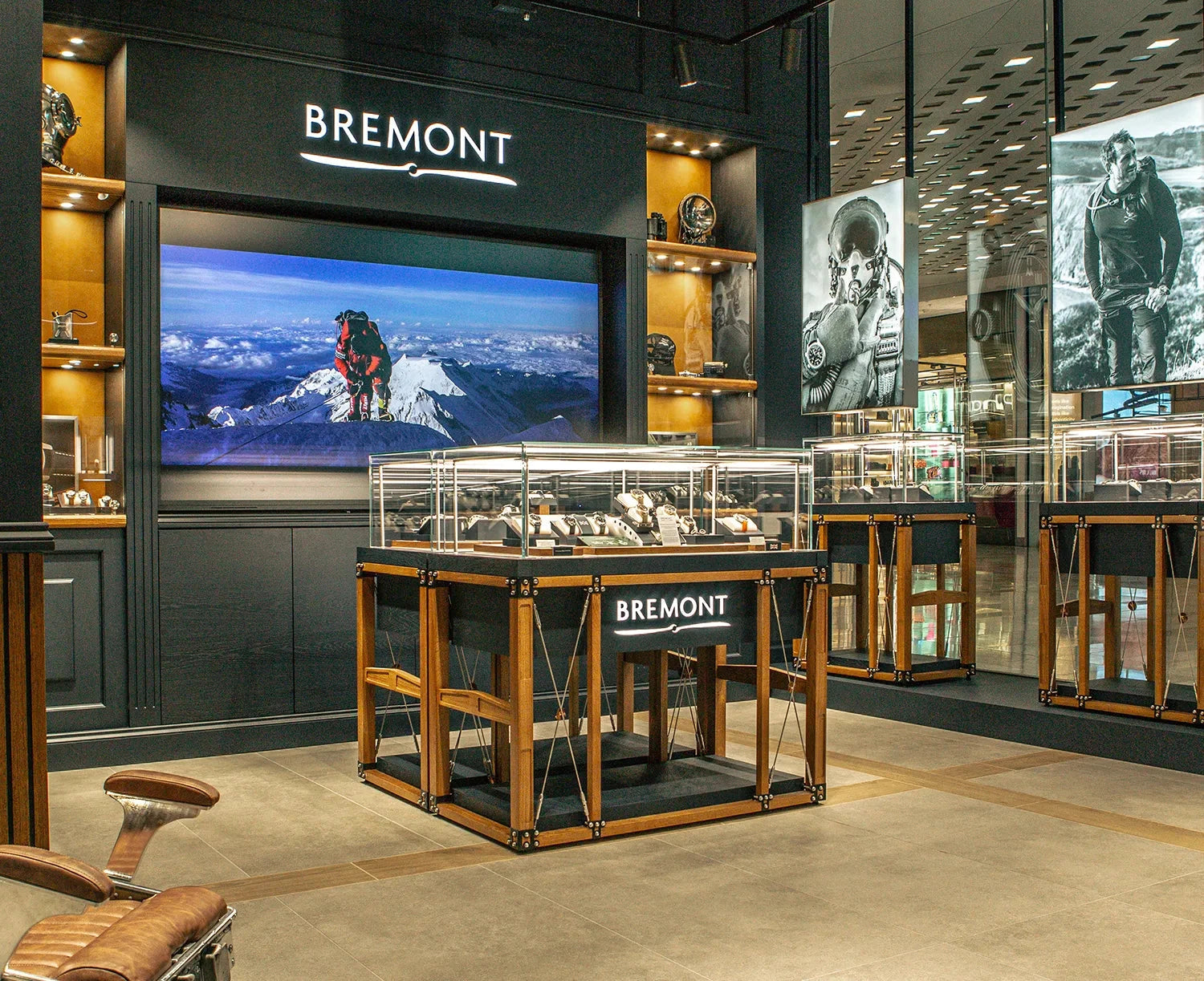 Bremont store 2025